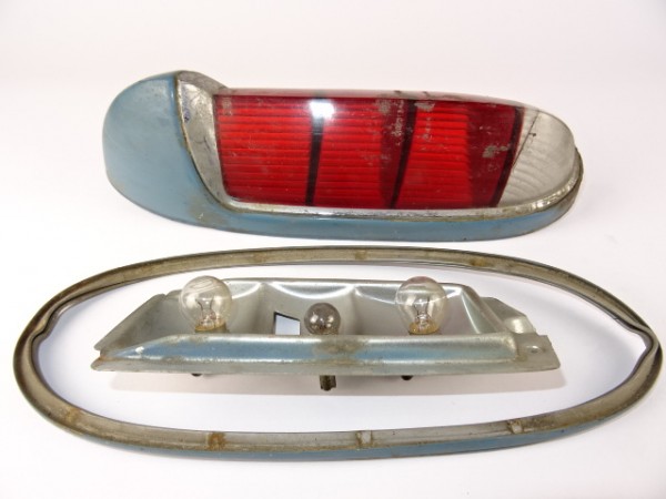 Rückleuchte Rücklicht Ford Taunus G13 AL Hella K13315 Oldtimer PKW