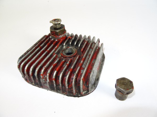 Zylinderkopfhaube Ventildeckel von Güldner 3LKN Motor vom Fahr D133 N Traktor