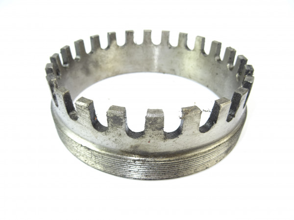 Nutmutter (Gew. 137,5x1,5mm) vom Getriebe Fendt Dieselross F12 GH Traktor