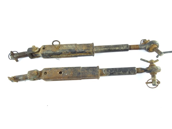 2 x Streben Spanner Stabilisatoren für Unterlenker von Case IH IHC 844 XL-A Traktor
