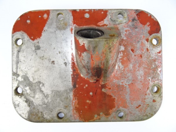 Verschlussdeckel für Güldner 1DA Motor vom Fahr D12 N Traktor