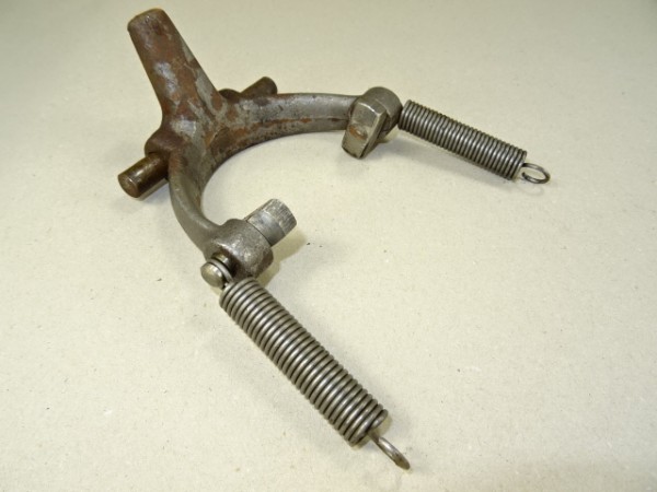 Schaltbügel Zugfeder für Differentialsperre vom Hela Lanz Aulendorf D218 D225 D230 Traktor