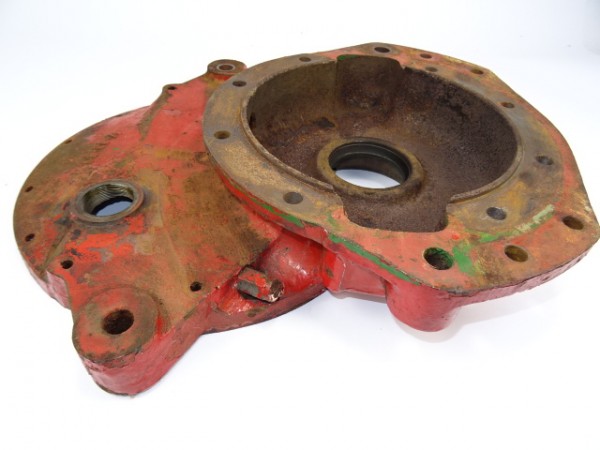 Zwischengehäuse Hinterachse V33813/P10 vom Fahr D17 Traktor