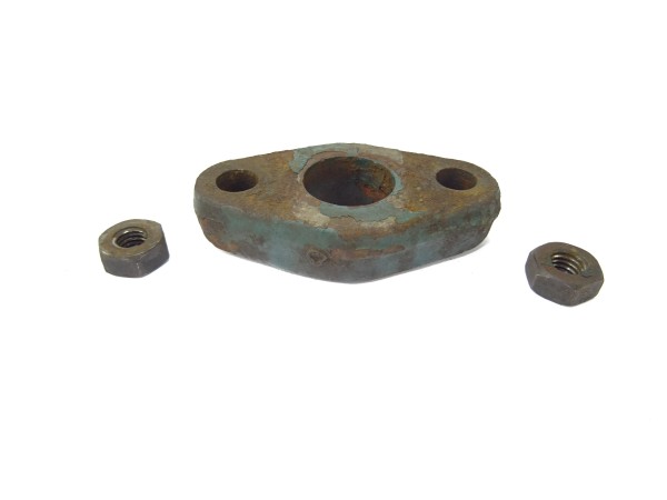 Druckflansch für Düsenhalter D-611 S Motor vom Hanomag R12 Traktor